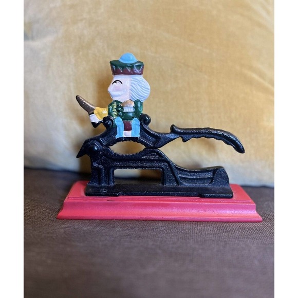 Vintage Modern Nutcracker Cast Iron on Wooden Stand, Revolutionary War Soldier - Picture 1 of 3